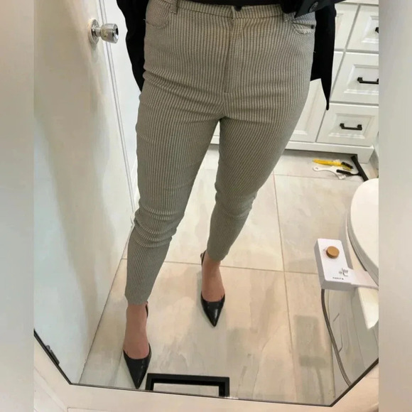 Dynamite “Christy” Pant NWOT - Picture 3 of 6